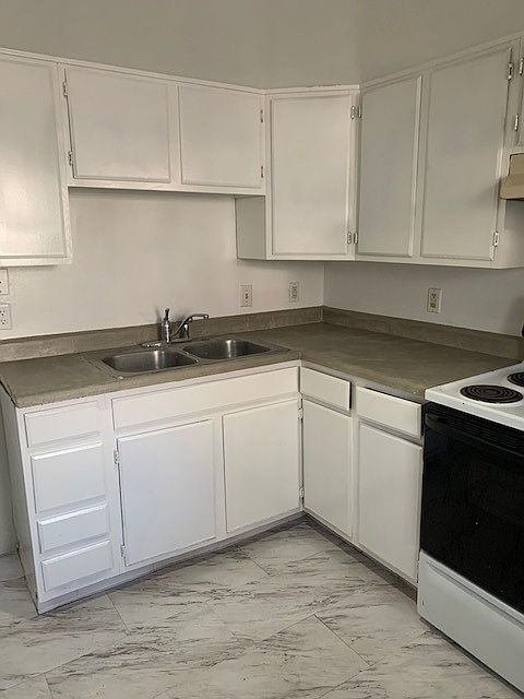 1st image of 1761 N Washington St APT 1
