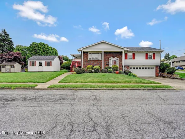 3903 Laurel Ave, Moosic, PA 18507