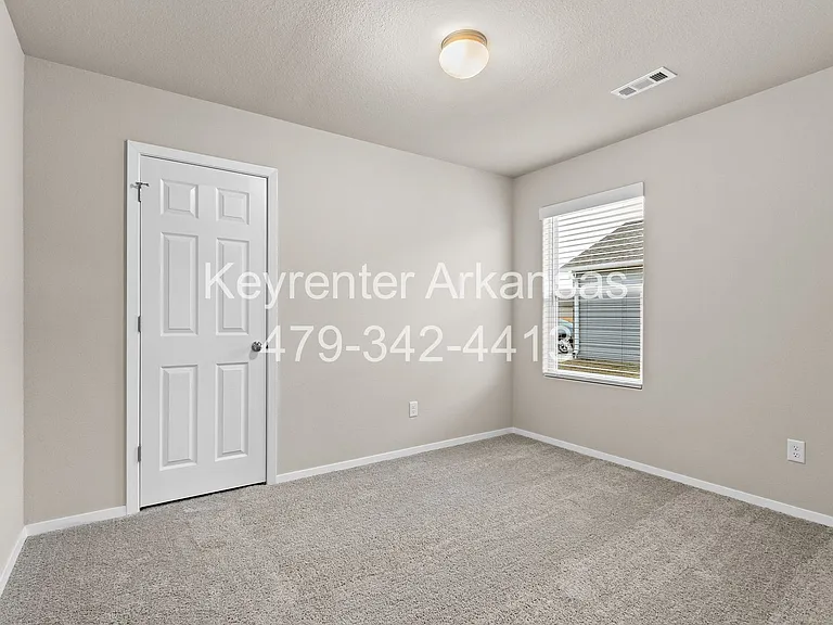 1035 Jennifer Ann Ln — Photo 21