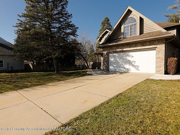 2nd image of 2667 Moreno Dr