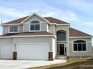103 Erica Dr, Richland, WA 99352