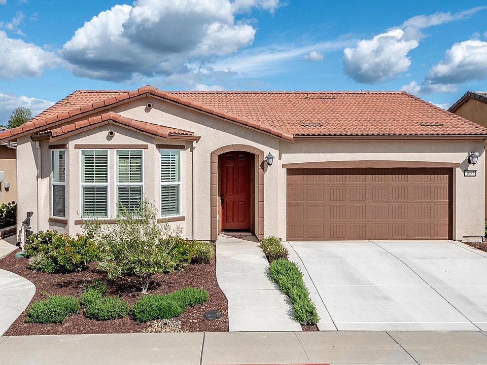 1st image of 1083 Pacifico Ln