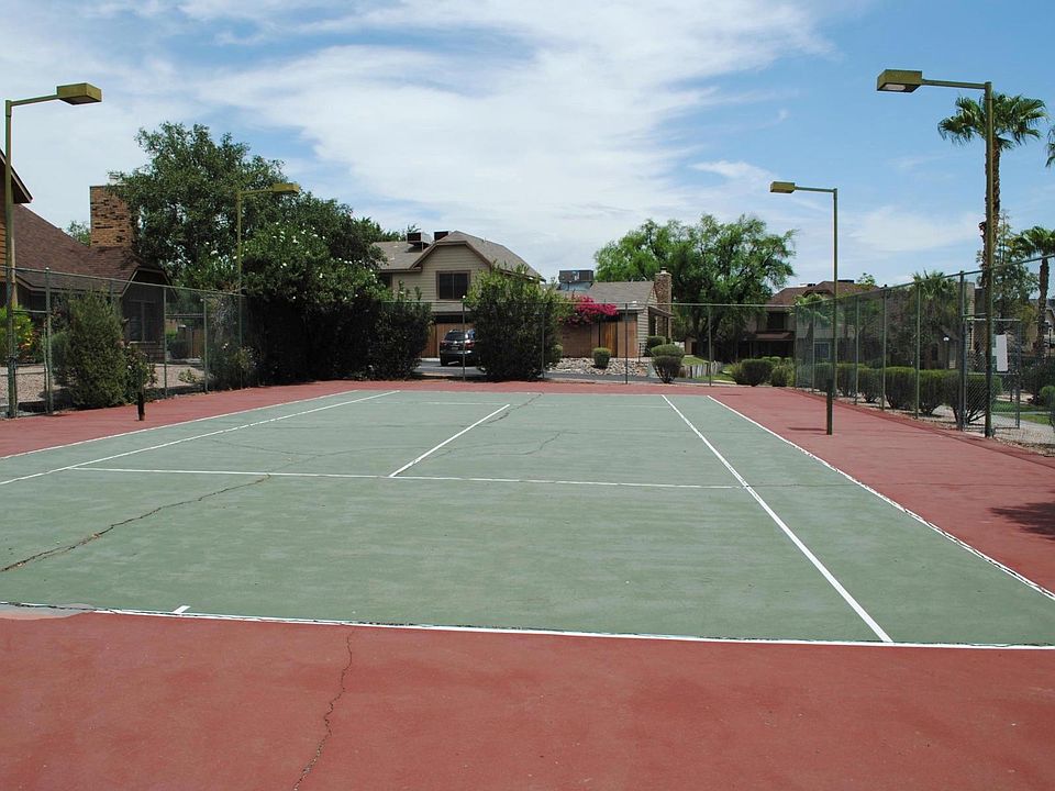 Tenis and Basketball court!