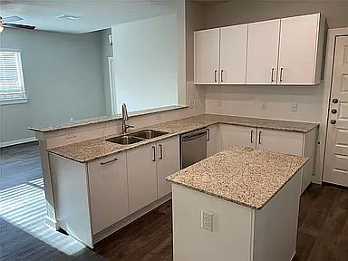 4th image of 9807 Grosbeak Ln