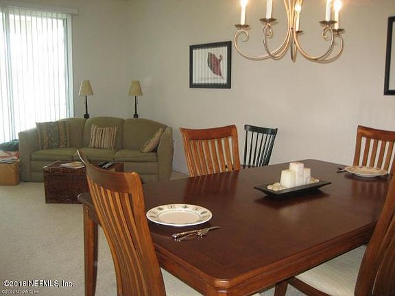 4th image of 4170 Highwood Dr