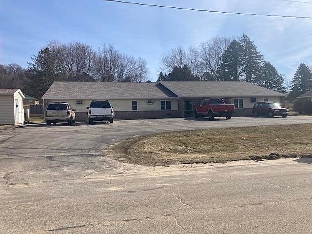 1st image of 445 West St