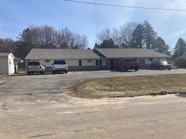 445 West St, Loganville, WI 53943