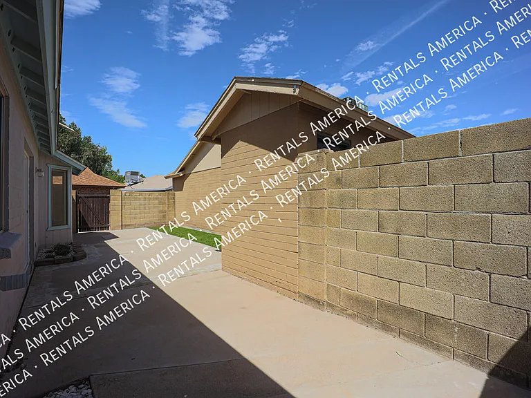 1055 N Recker Rd #1018 — Photo 28