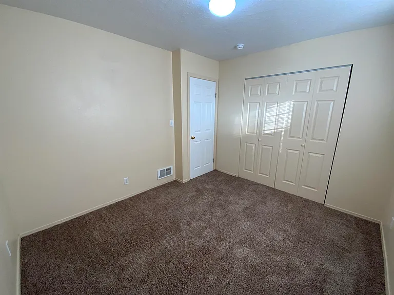 505 Cherry St #B — Photo 6
