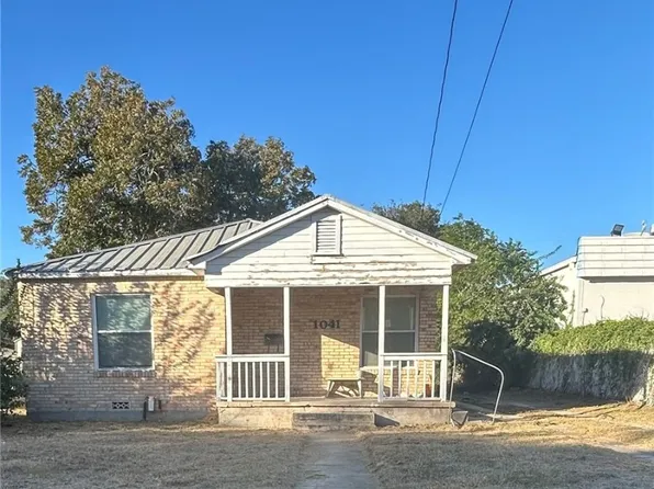 1041 E 5th St, Alice, TX 78332