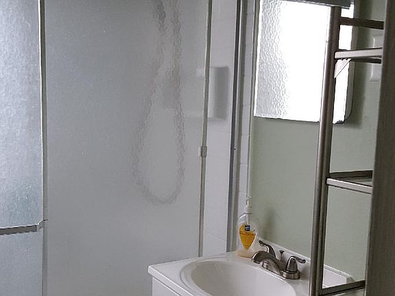 3rd image of 23381 Farringdon Ave #52
