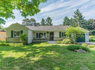 1857 Harwitch Rd, Columbus, OH 43221