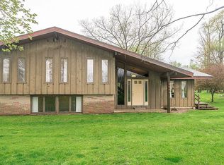 3698 N Alburnett Rd, Alburnett, IA 52202