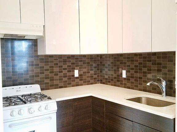 4th image of 3051 Brighton 3rd St APT 310