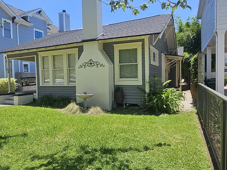1026 Euclid St #2 — Photo 36