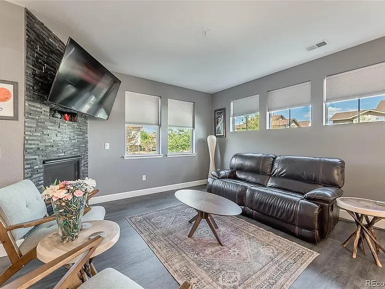 24907 E Calhoun Pl #B — Photo 4