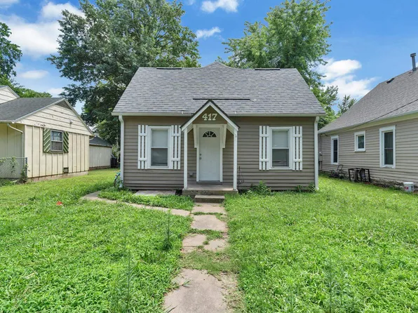 417 W 11th Ave, Winfield, KS 67156