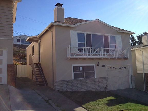 3rd image of 9 Clearview Dr
