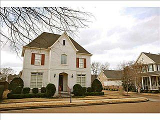 1st image of 4543 W Woodlawn Cir
