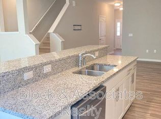 18 S Grey Abbey Dr, Clayton, NC 27527