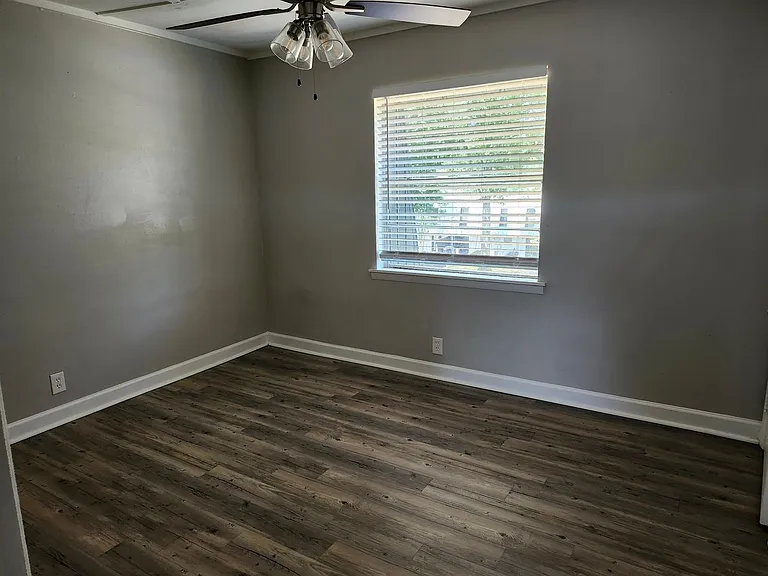 2020 Watts Rd #D — Photo 10