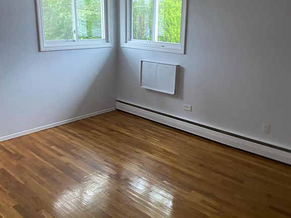 3rd image of 15127 80th St Floor 2