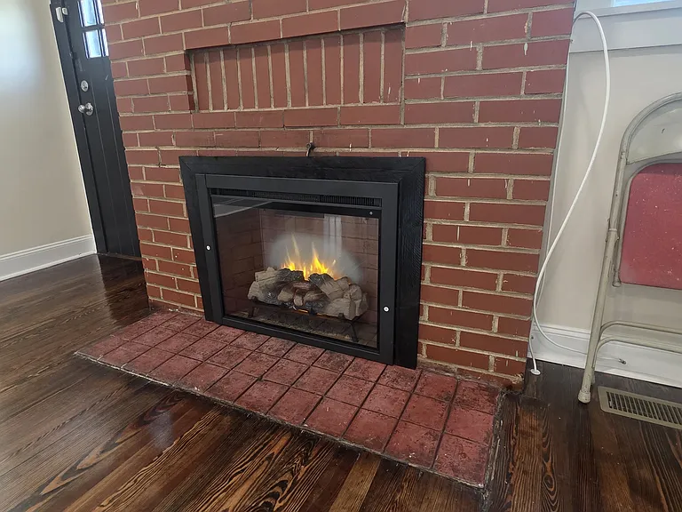 844 Forest St — Photo 60