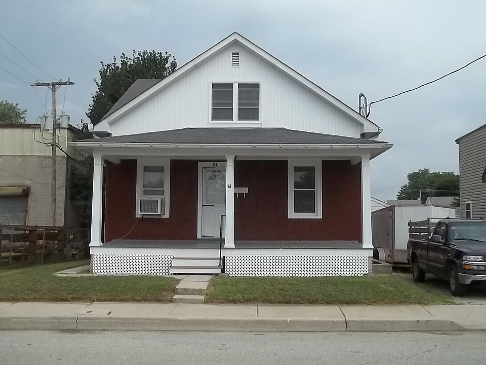 1st image of 831 W Middle St