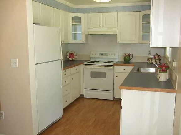 4th image of 2412 Margery St