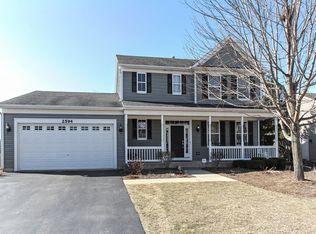 2594 Savanna Dr, Wauconda, IL 60084