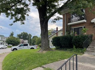 1745 Deer Ln APT 1, Louisville, KY 40205