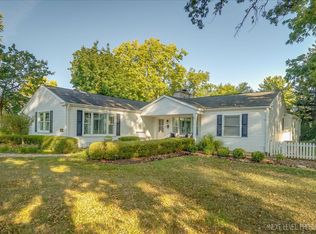 629 Peck Rd, Geneva, IL 60134