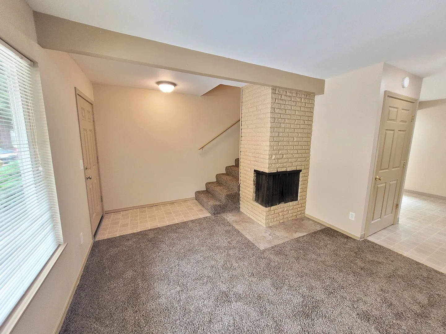 Mill Park Townhomes — Photo 4