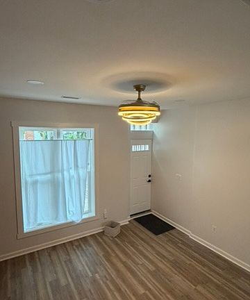 4th image of 617 N Ashburton St