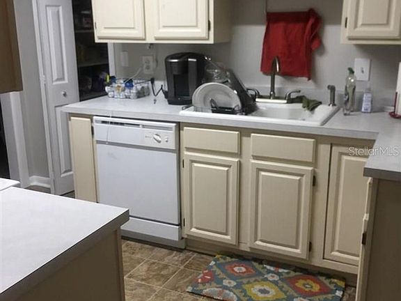 4th image of 10205 NW 25th Pl