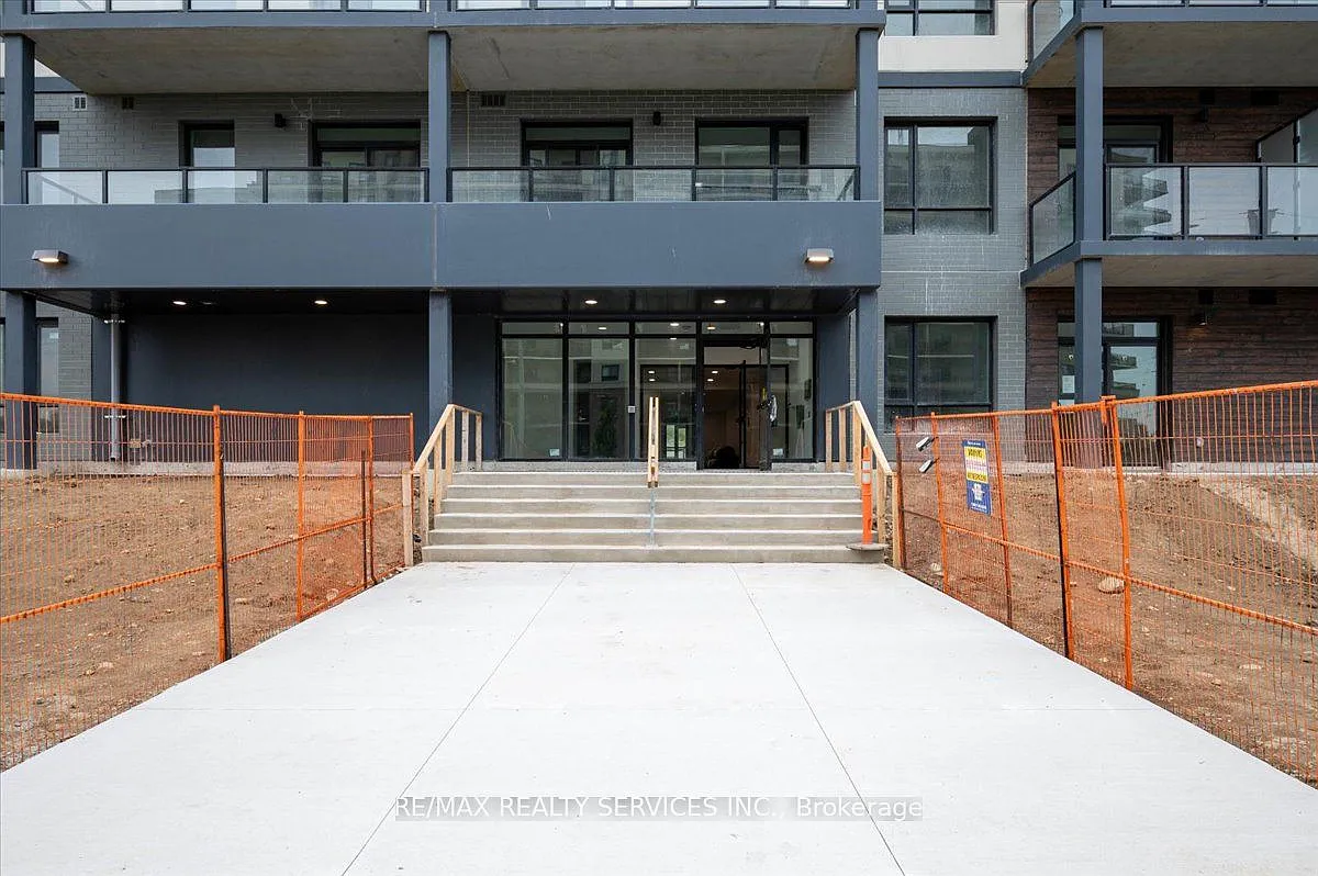 2 bed, $2,375 — Photo 4