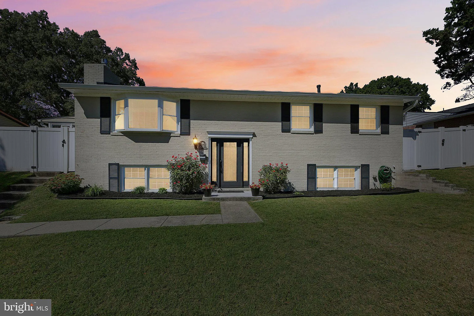 8252 Fenton Ln photo 1