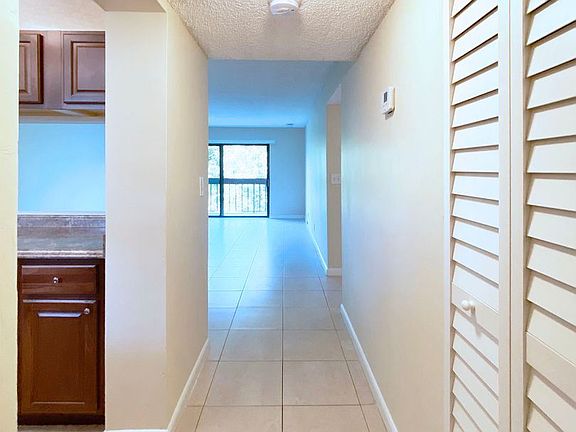 5th image of 2050 N Congress Ave APT L303