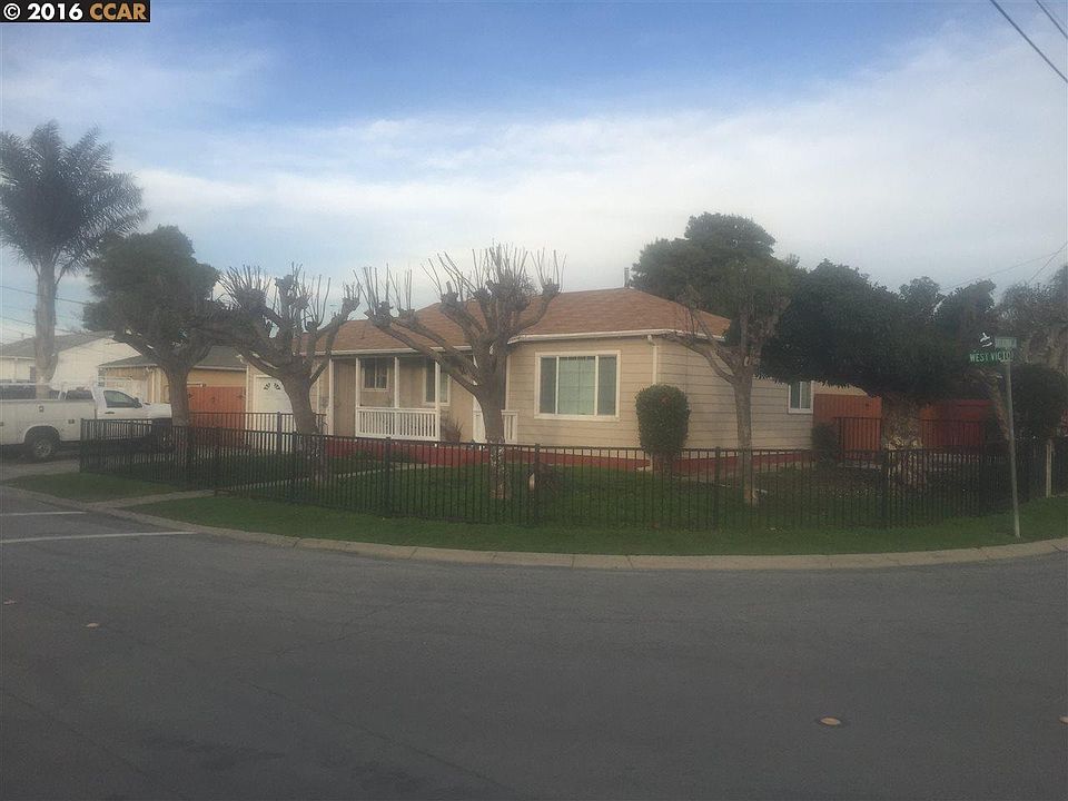 2nd image of 1220 W Victoria Ct