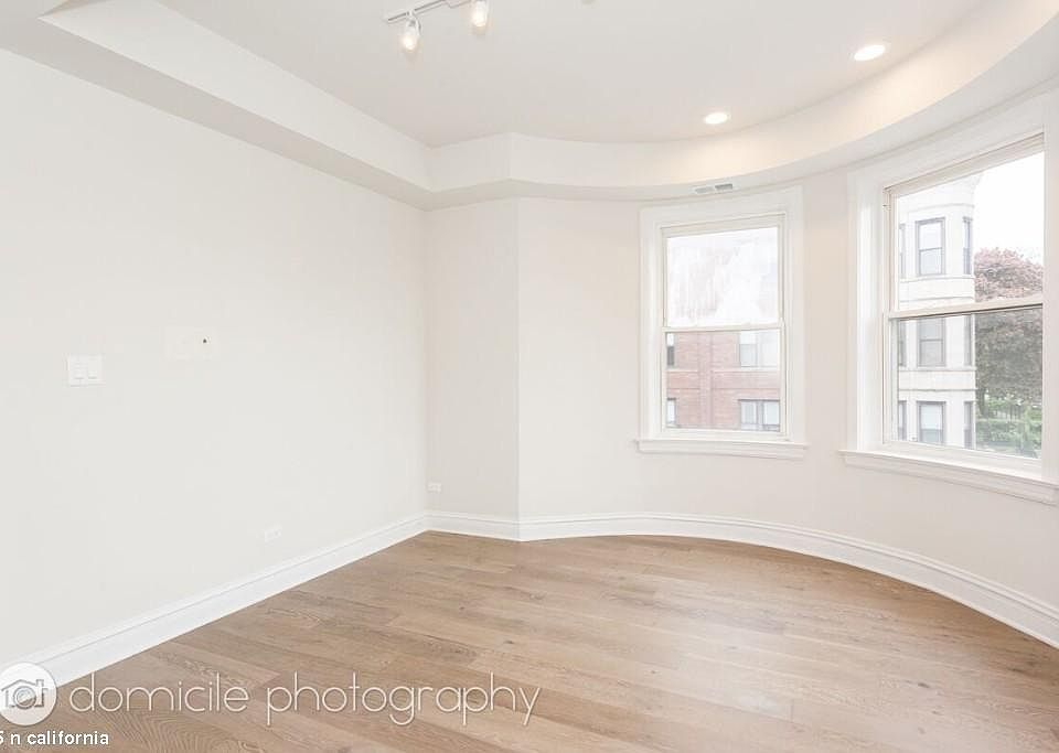 1st image of 2535 N California Ave #615