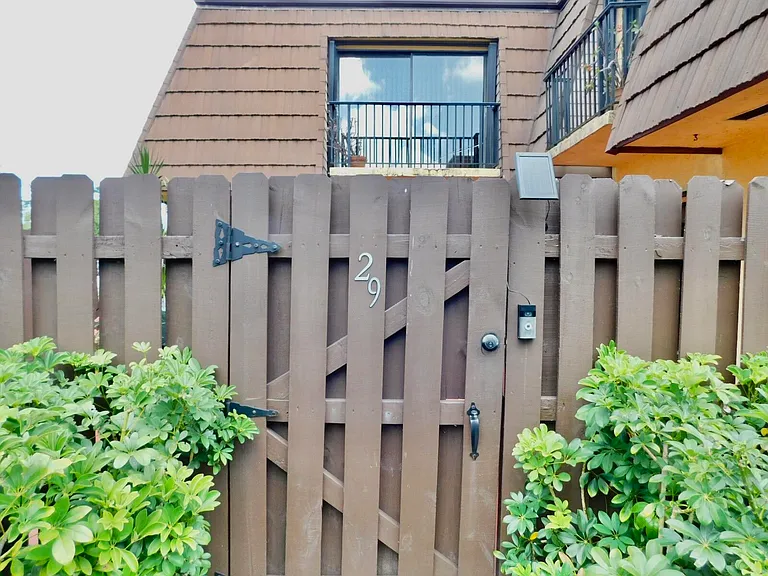 4155 Turnberry Cir #29 — Photo 52