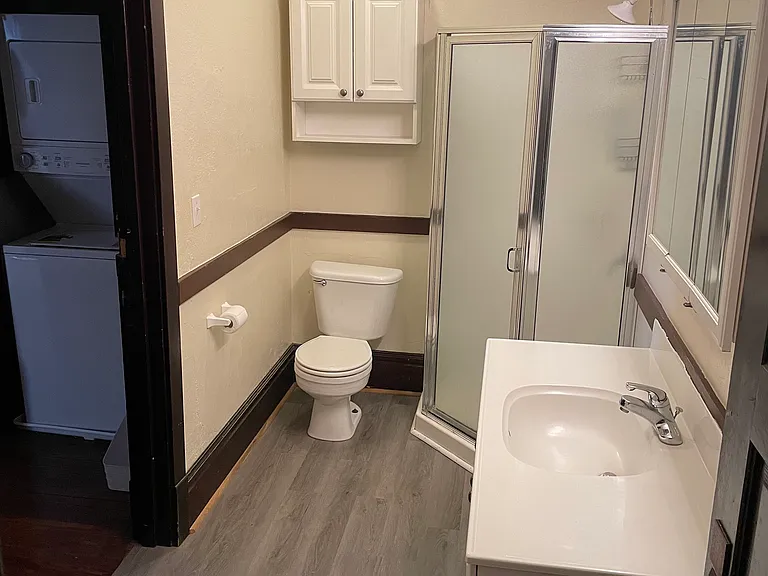 102 W Pine St #B — Photo 3