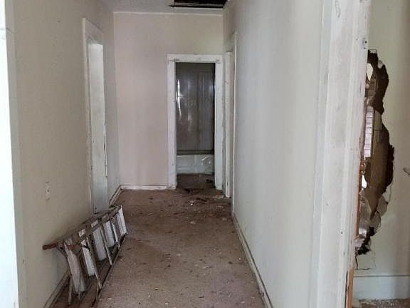 4th image of 1764 E 28th St