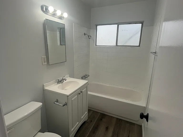 2500 & 2506 E Spaulding St — Photo 10