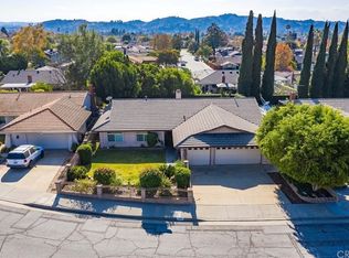1230 E Leadora Ave, Glendora, CA 91741