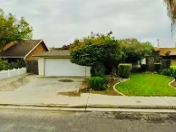 1334 Lansing Ave, Clovis, CA 93612