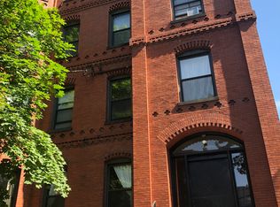 16 Davis Ave #D, Brookline, MA 02445