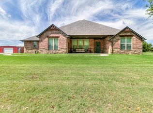 7213 Bronco Ln, Mustang, OK 73064