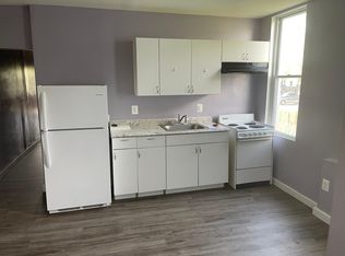 923 Poplar Grove St, Baltimore, MD 21216