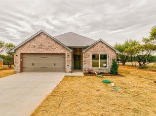 4906 Terlingua Dr, Granbury, TX 76048